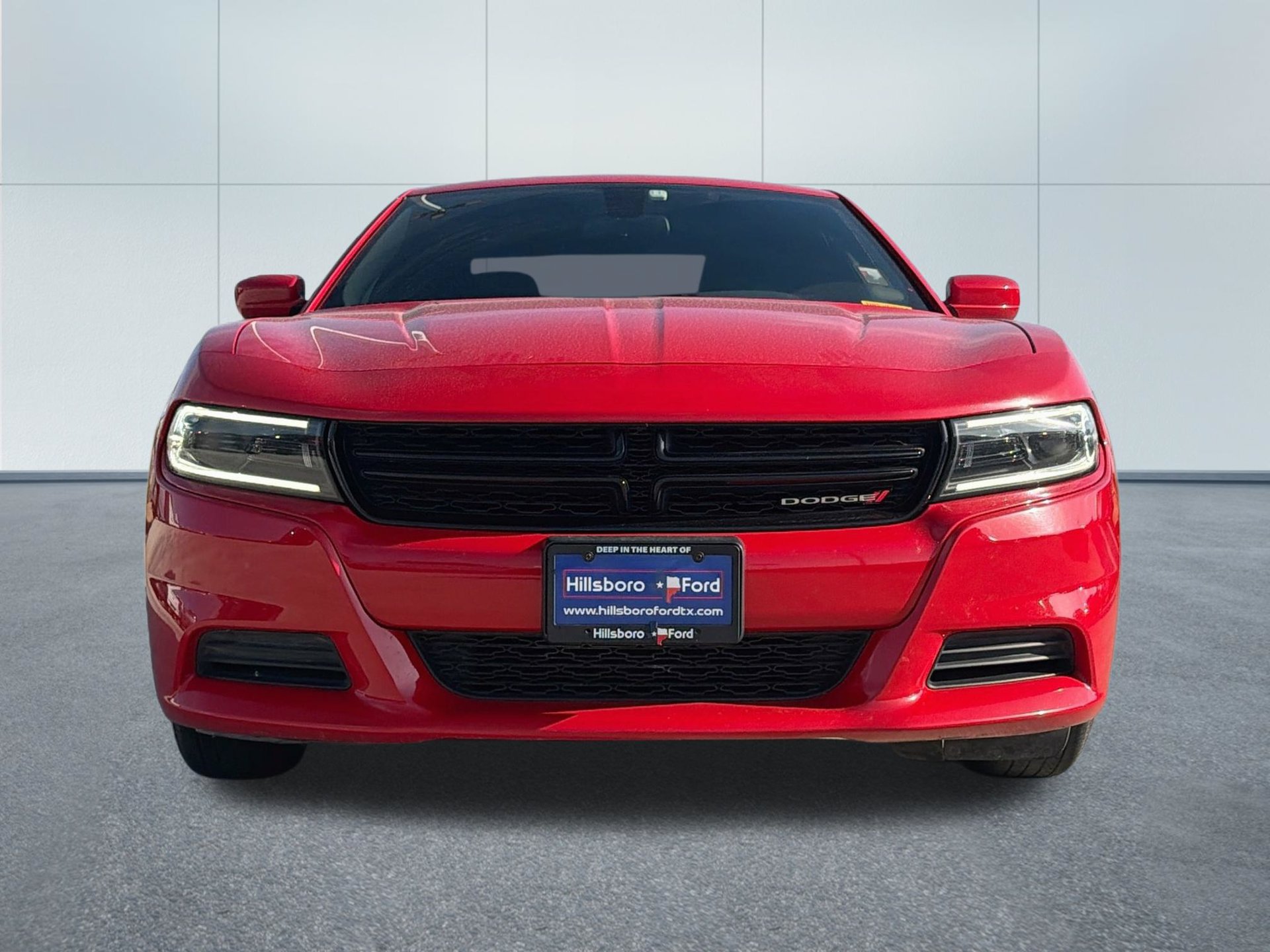 Used 2022 Dodge Charger SXT RWD image 2