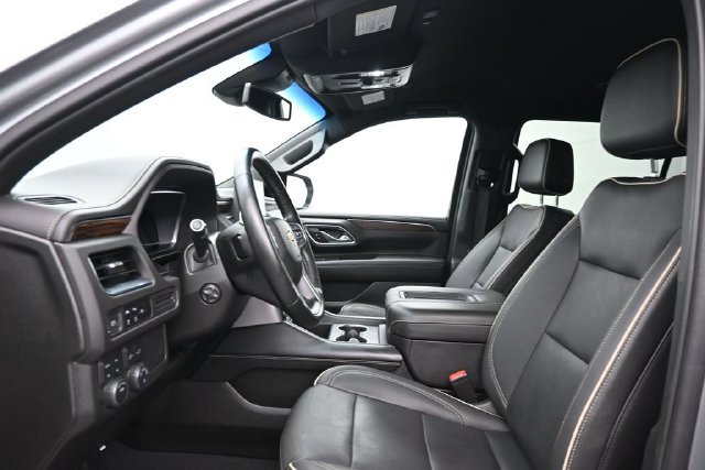 Used 2023 Chevrolet Suburban Premier AWD/4WD image 15