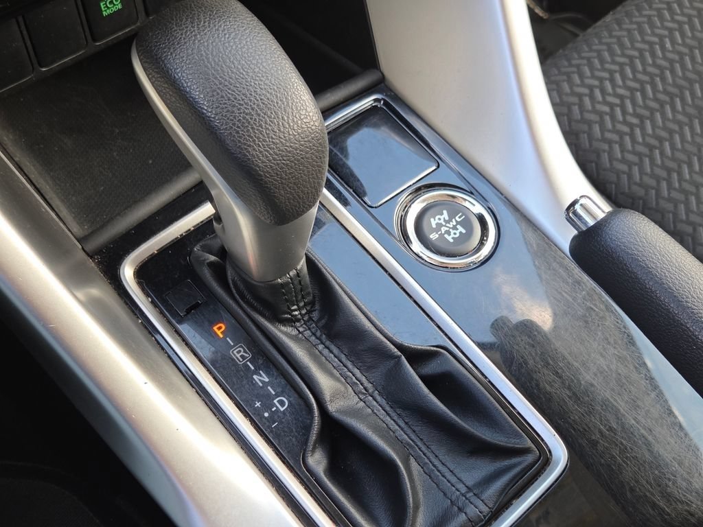 Used 2023 Mitsubishi Eclipse Cross ES AWD/4WD image 31