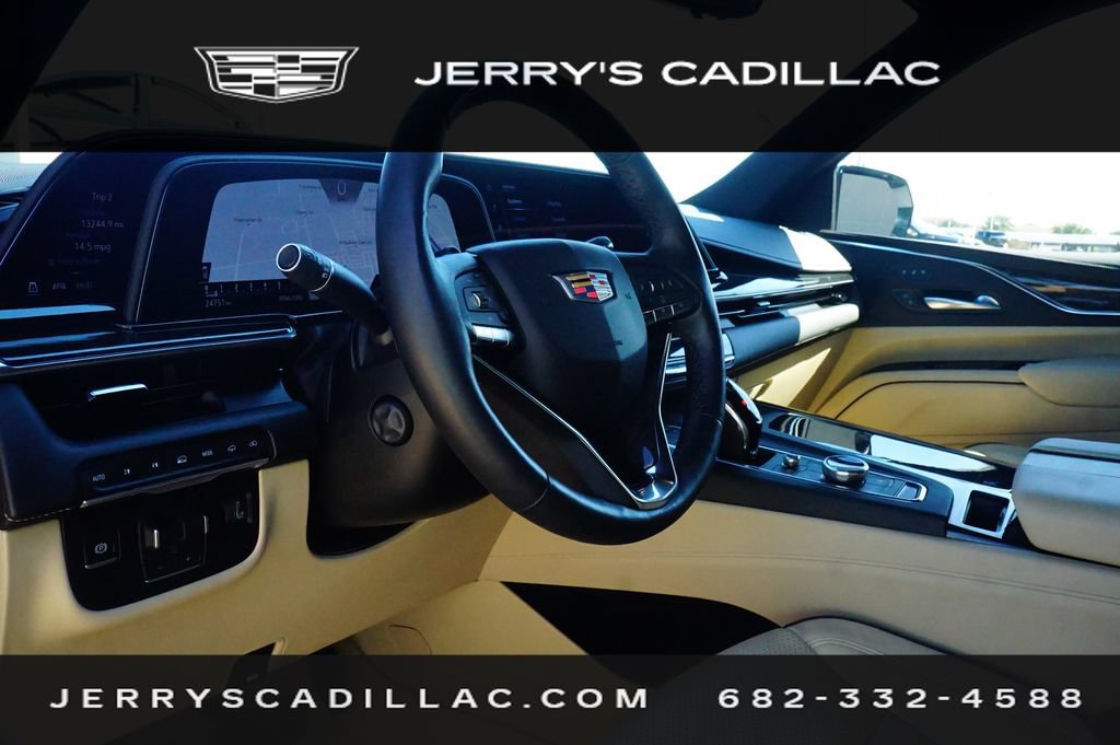 Used 2024 Cadillac Escalade Premium Luxury w/ Performance Package AWD/4WD image 22