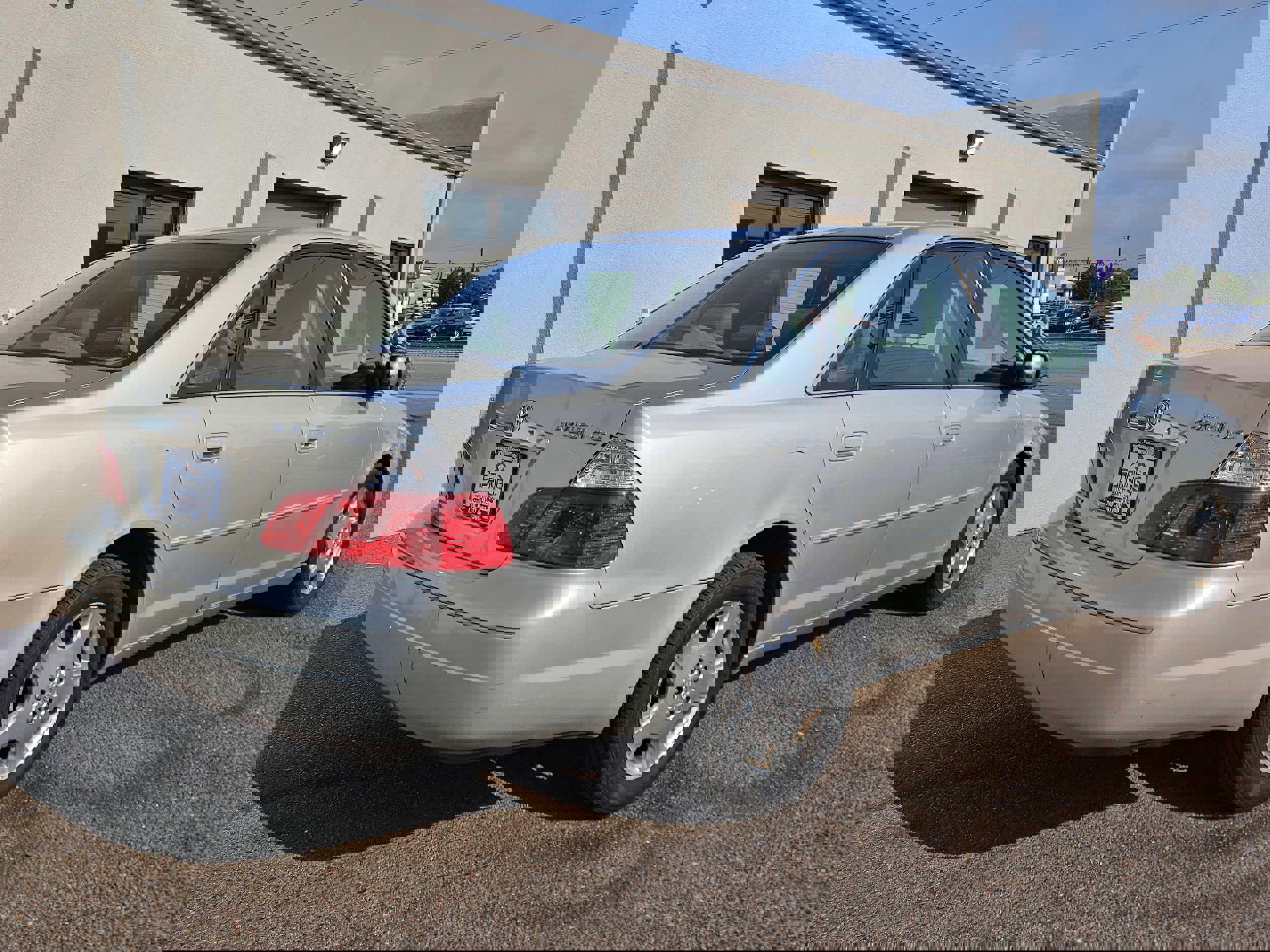 Used 2004 Toyota Avalon XL image 2