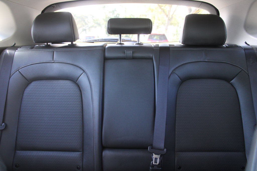 Used 2019 Hyundai Kona Ultimate FWD image 52