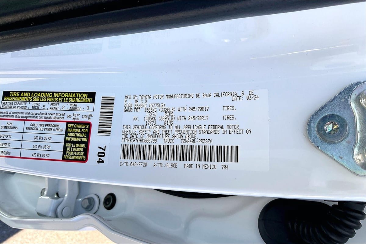 Used 2024 Toyota Tacoma SR5 RWD image 32