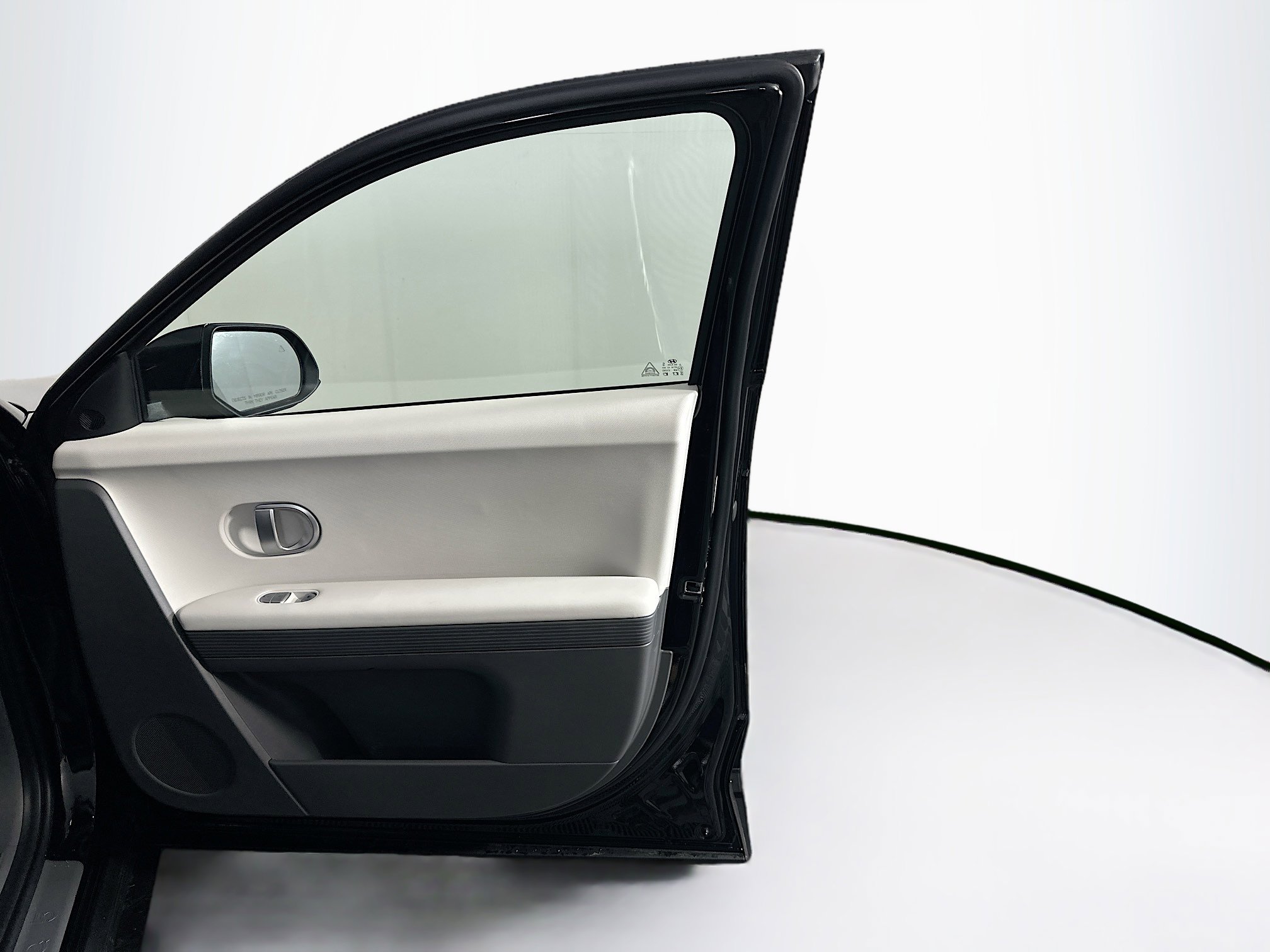 Used 2024 Hyundai Ioniq 5 SEL RWD image 33