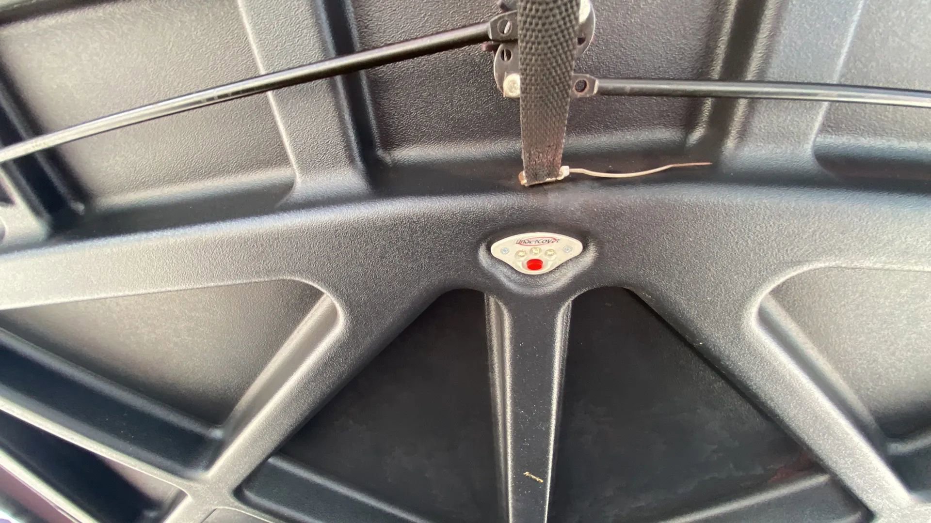 Used 2022 Nissan Titan SV AWD/4WD image 15