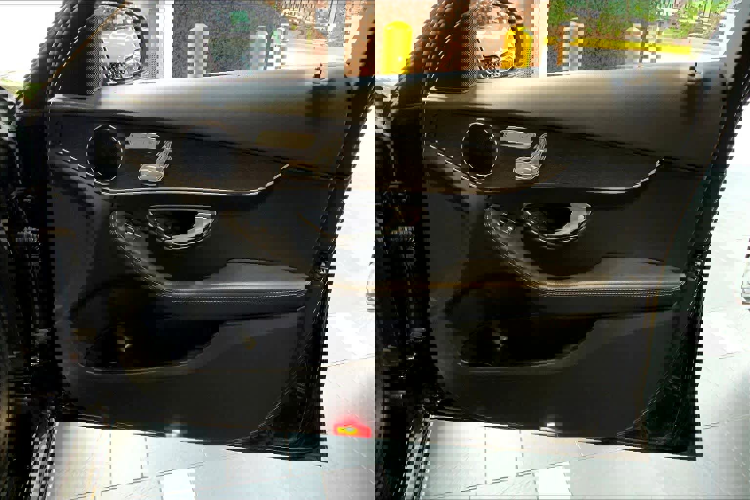 Used 2020 Mercedes-Benz C 300 Sedan image 21