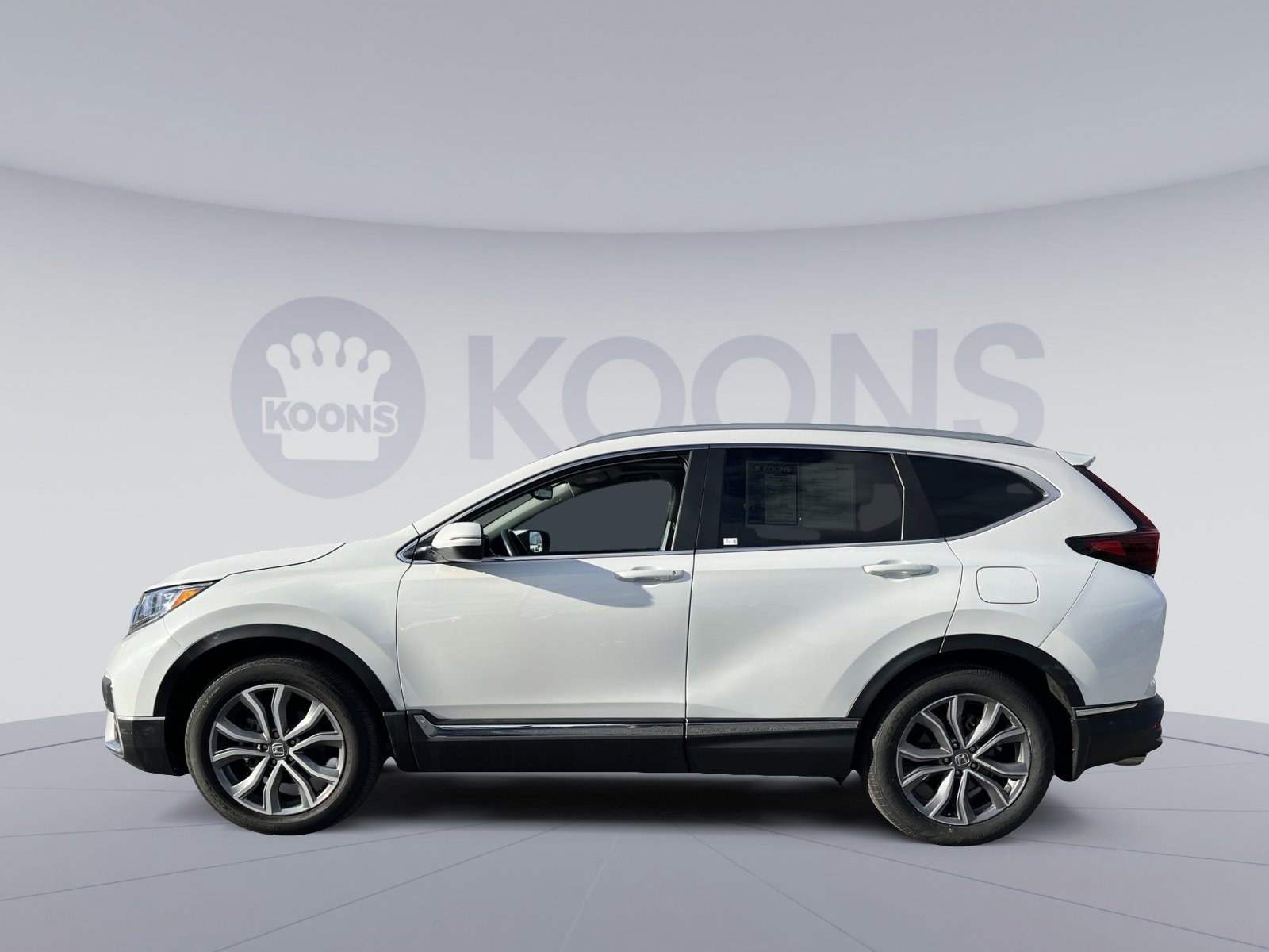 Used 2022 Honda CR-V Touring image 2