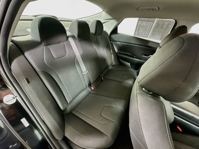 Certified 2026 Hyundai Elantra SE w/ Cargo Package FWD image 29