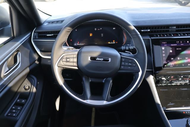 New 2026 Jeep Grand Cherokee Laredo X image 12