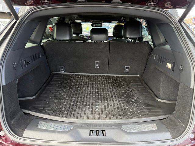 Used 2024 Lincoln Nautilus Reserve w/ Equipment Group 202A AWD/4WD image 28