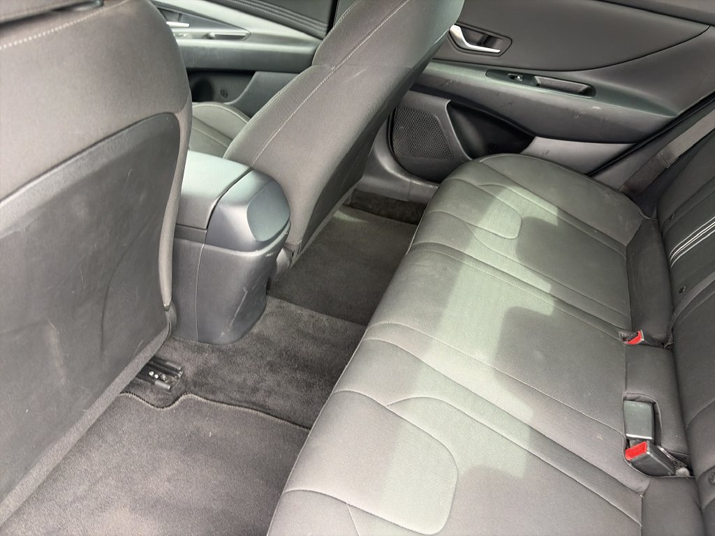 Used 2021 Hyundai Elantra SEL w/ Convenience Package FWD image 28
