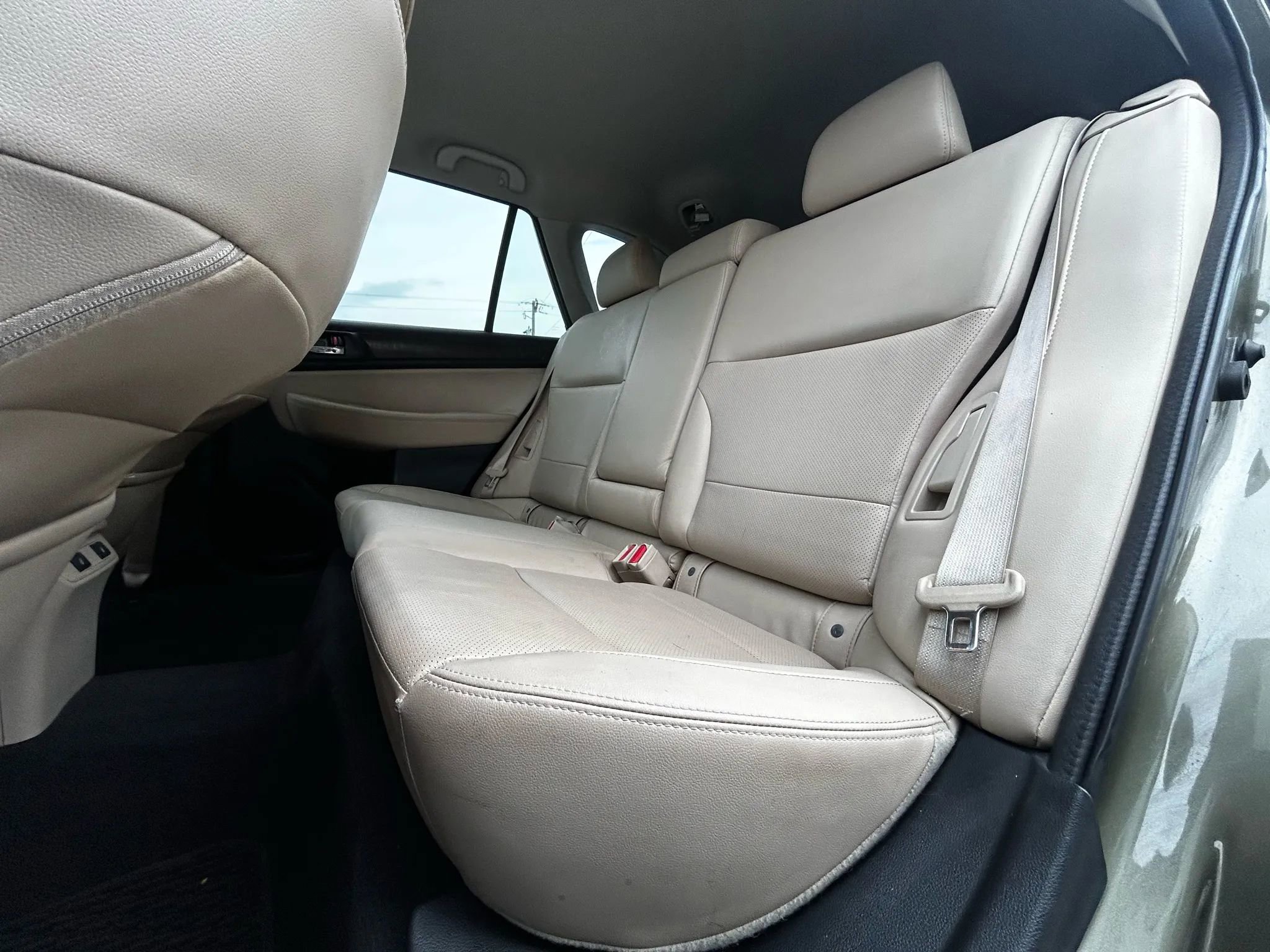 Used 2016 Subaru Outback 2.5i Limited w/ Popular Package #4 image 30