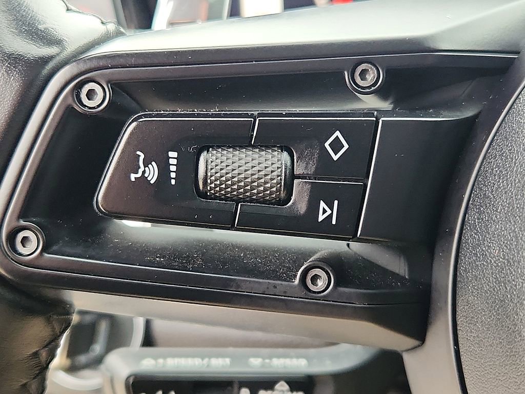 Used 2022 Porsche Panamera image 20