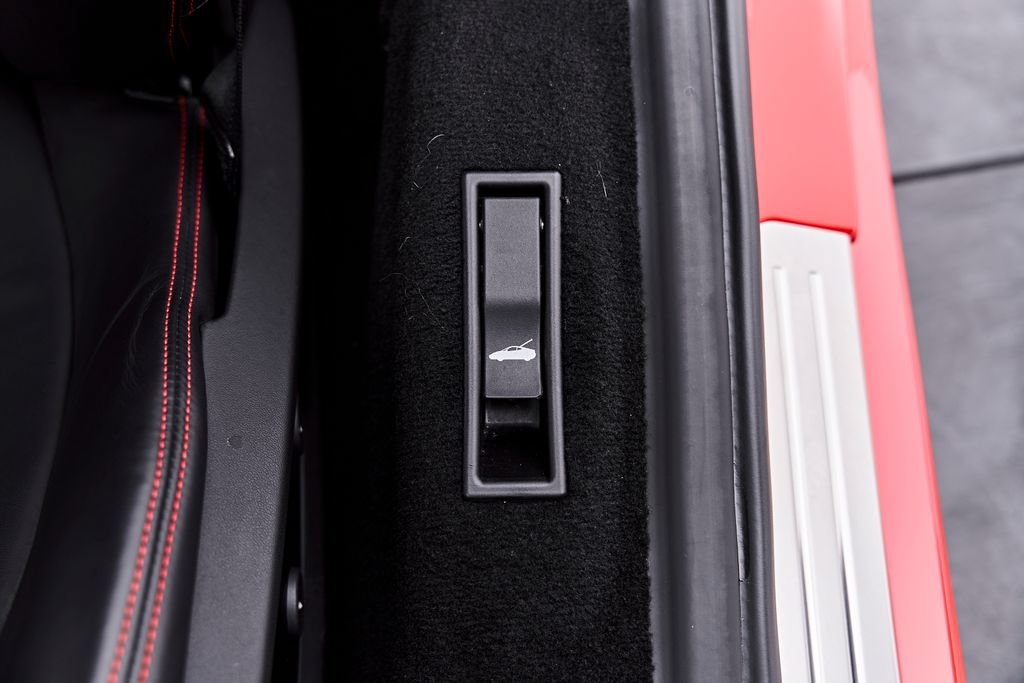 Used 2020 Ferrari F8 Tributo RWD image 54