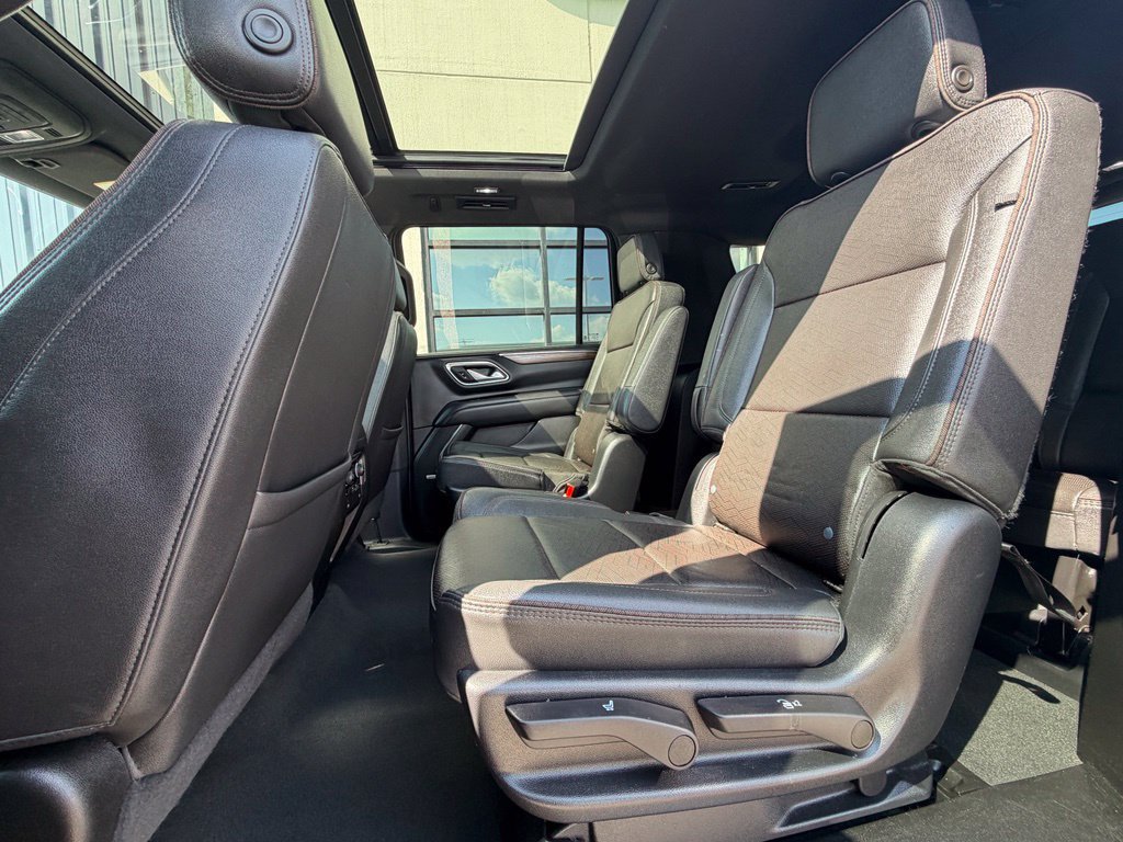 Used 2023 Chevrolet Suburban High Country w/ Max Trailering Package AWD/4WD image 22