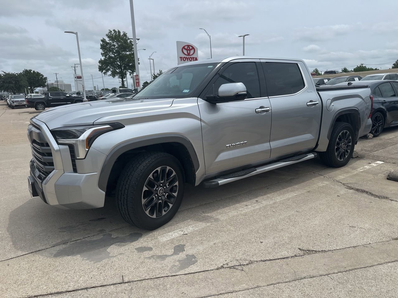 Used 2023 Toyota Tundra Limited w/ Power Package RWD image 1
