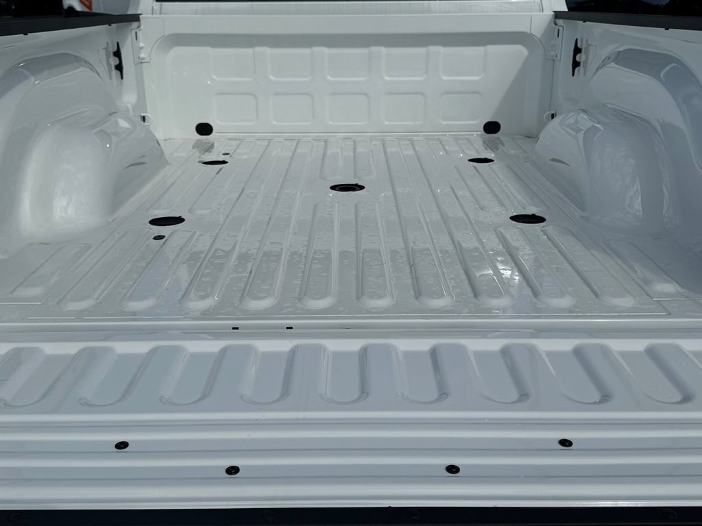 New 2026 RAM 2500 Tradesman w/ Chrome Appearance Group AWD/4WD image 9