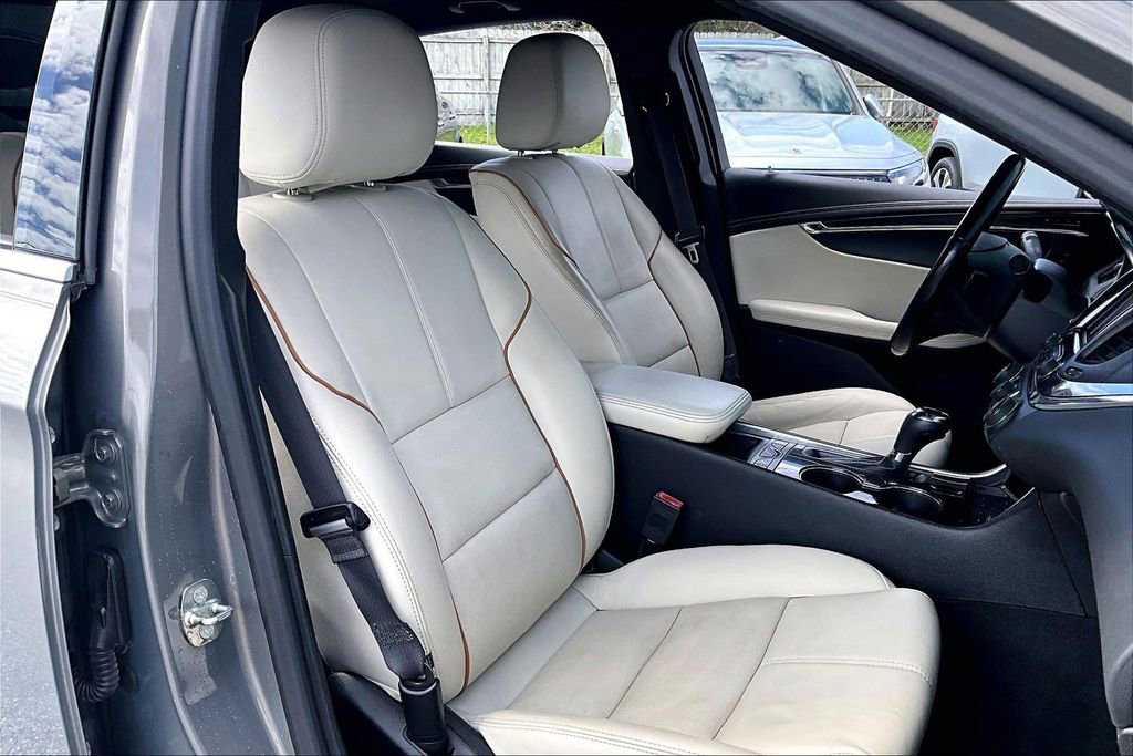 Used 2017 Chevrolet Impala Premier w/ Enhanced Convenience Package image 29