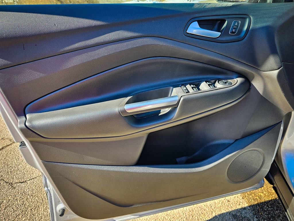 Used 2018 Ford Escape SE image 10