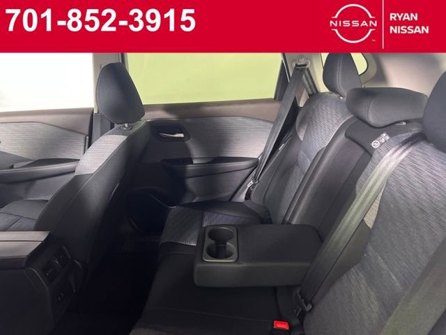 Certified 2023 Nissan Rogue SV image 29