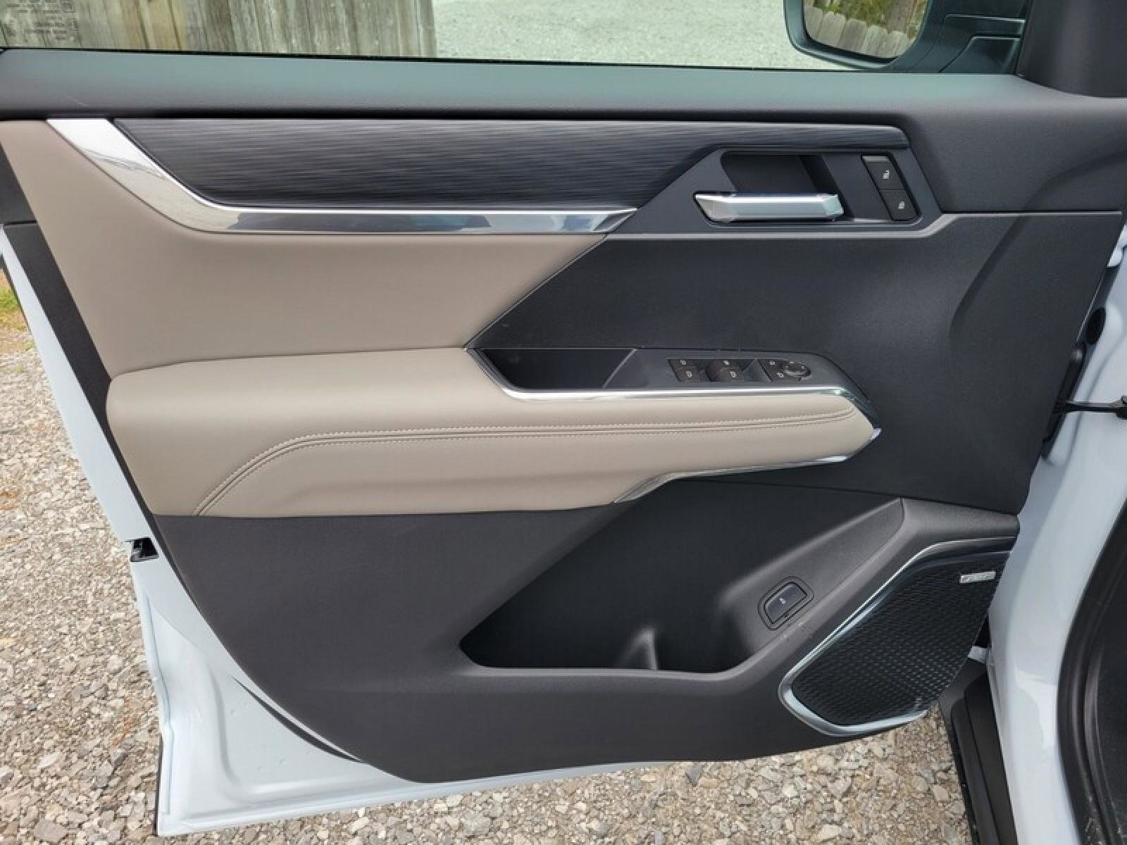 New 2026 GMC Acadia Elevation w/ Super Cruise Package image 25