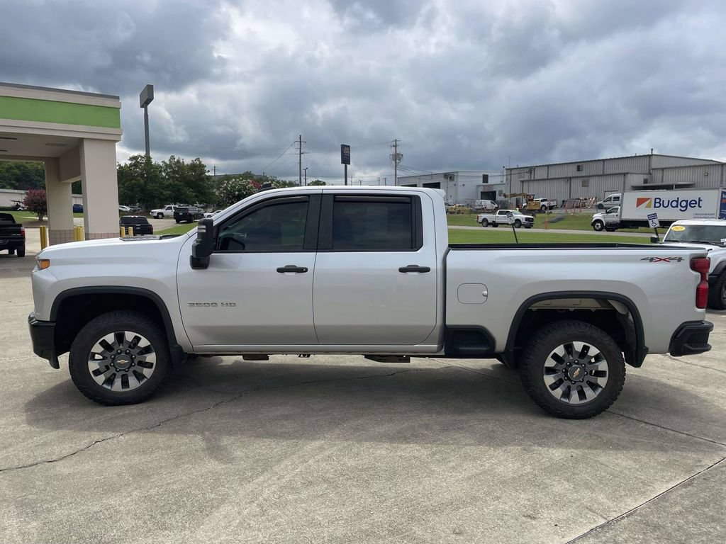 Used 2022 Chevrolet Silverado 2500 Custom w/ Custom Value Package AWD/4WD image 6