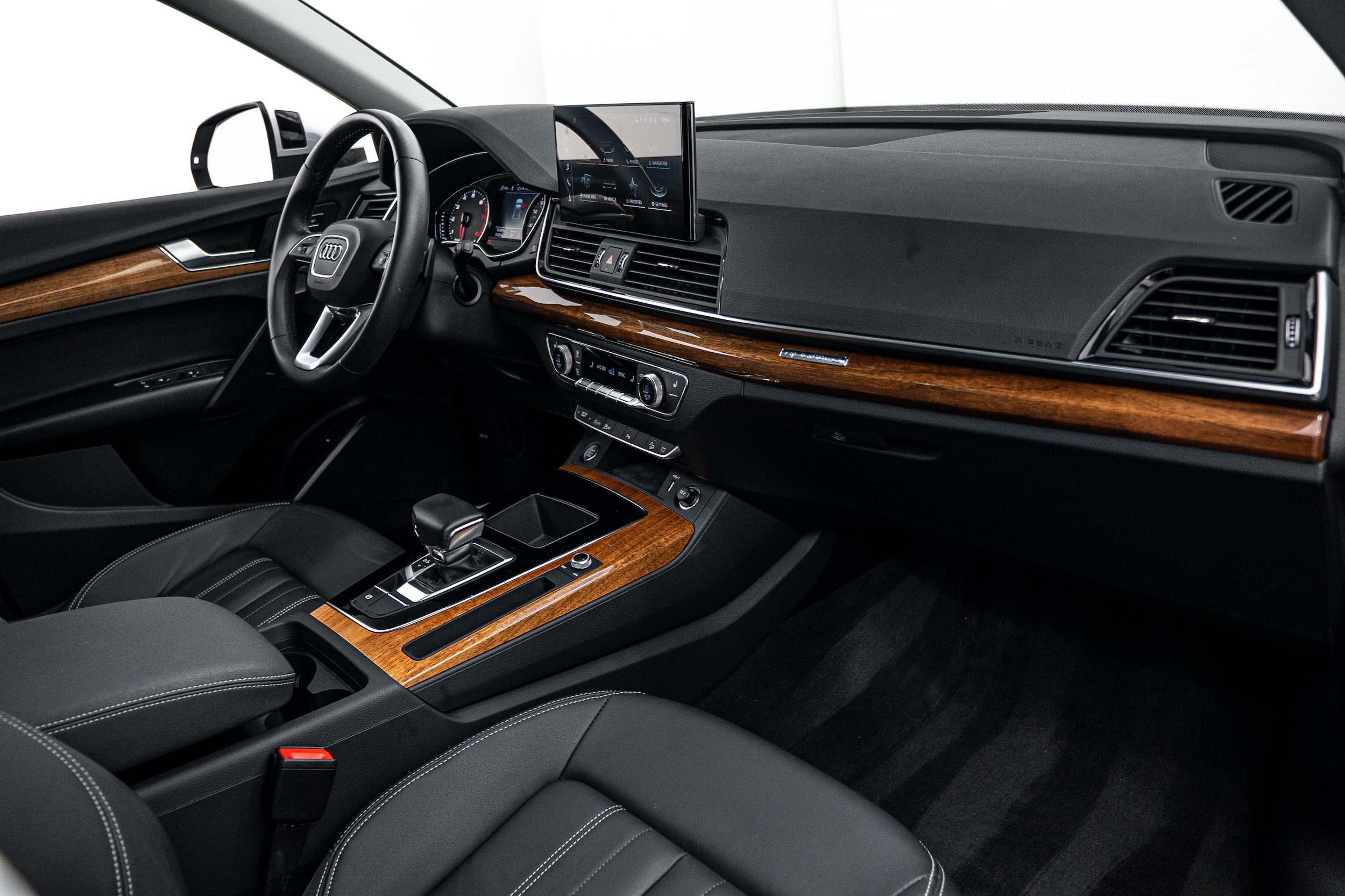 Certified 2023 Audi Q5 2.0T Premium w/ Convenience Package AWD/4WD image 13