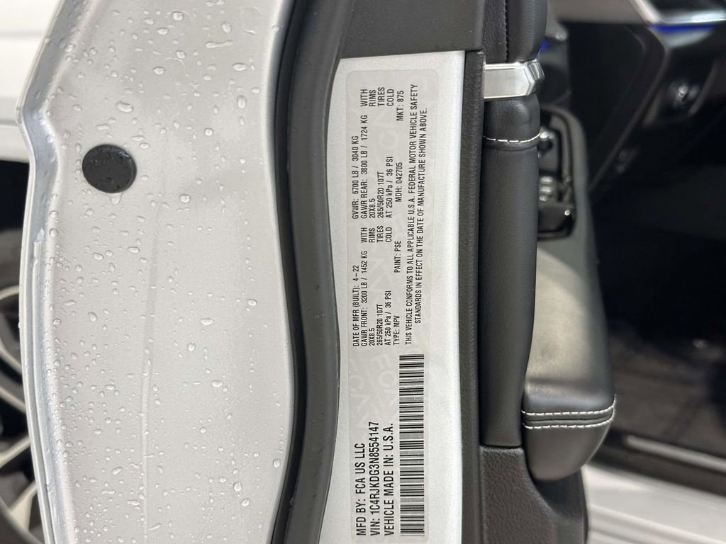 Certified 2022 Jeep Grand Cherokee L Overland w/ MOPAR Finishing Package image 31