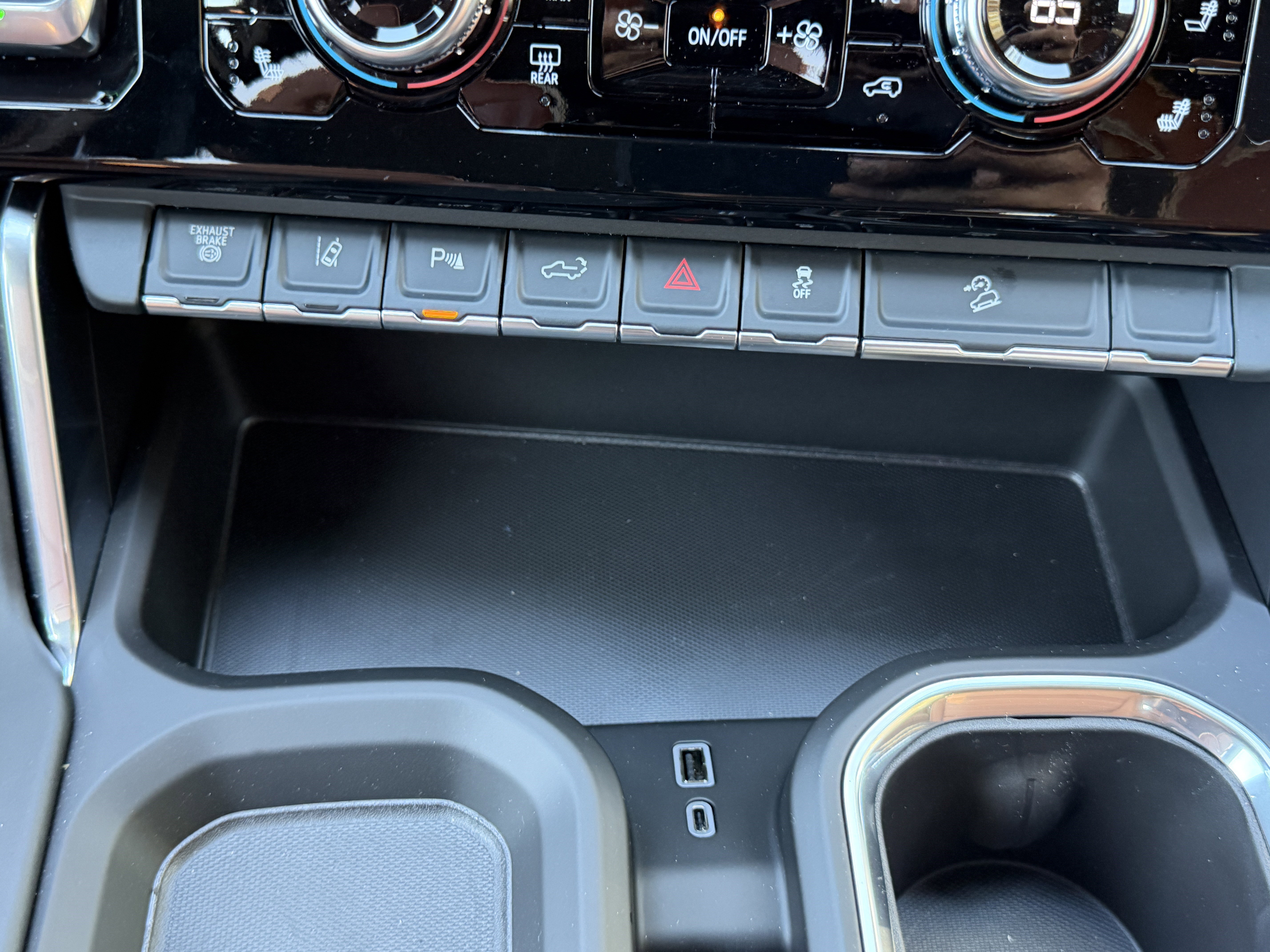 New 2026 GMC Sierra 3500 Denali Ultimate image 34