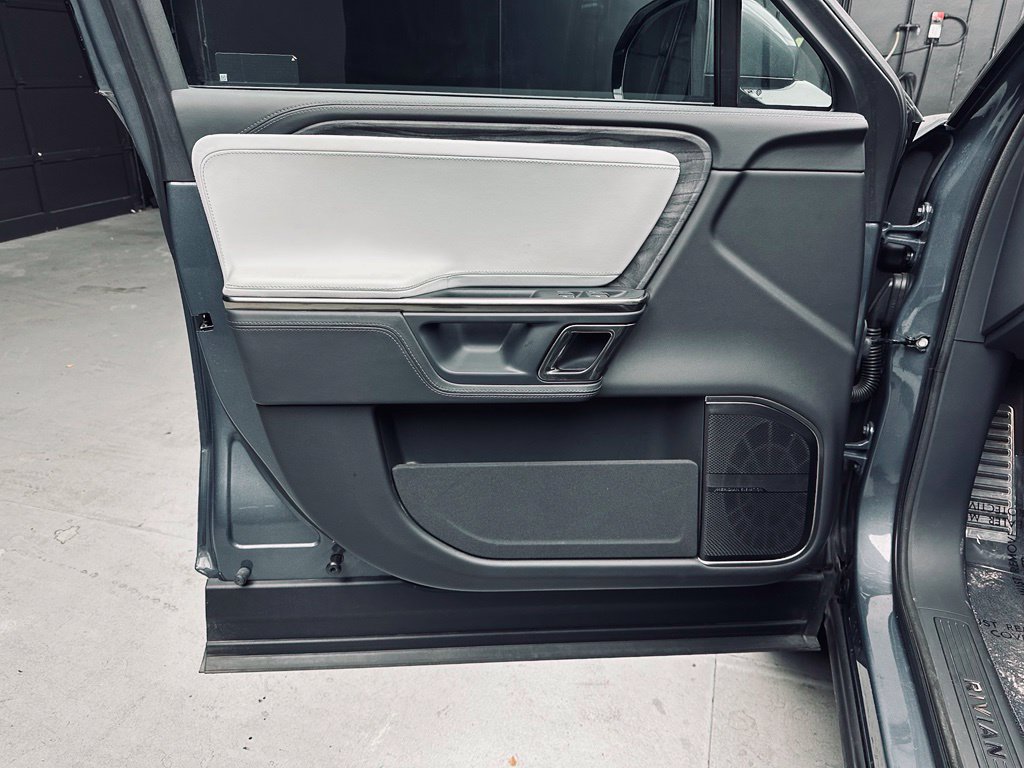 Used 2022 Rivian R1T Adventure AWD/4WD image 26