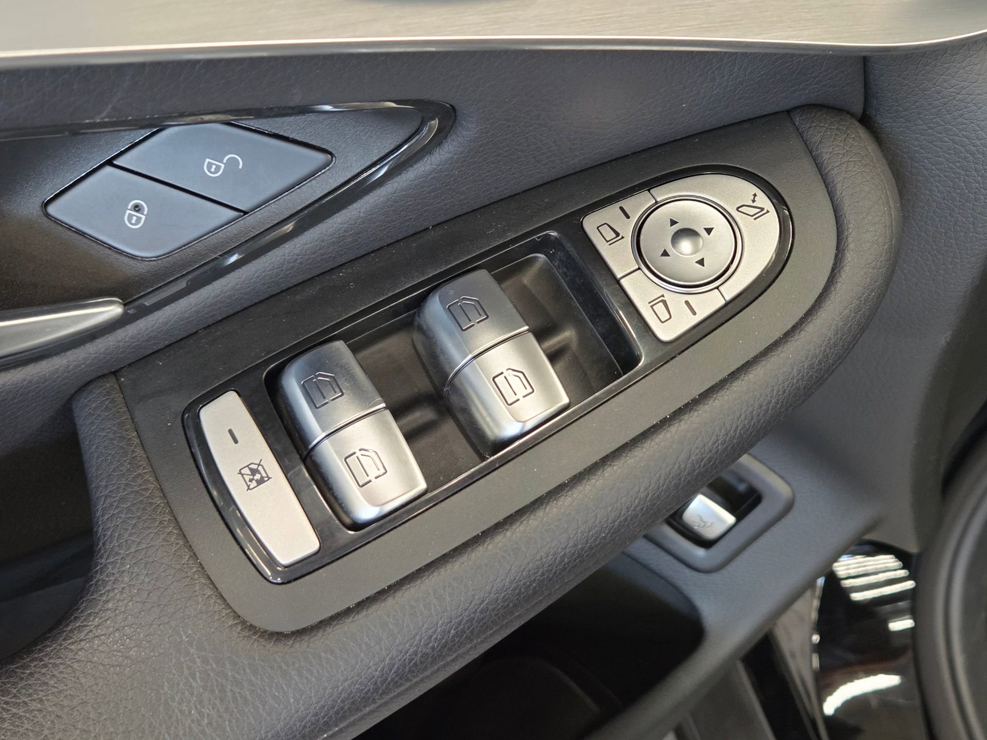 Used 2019 Mercedes-Benz GLC 300 GLC 300 image 15