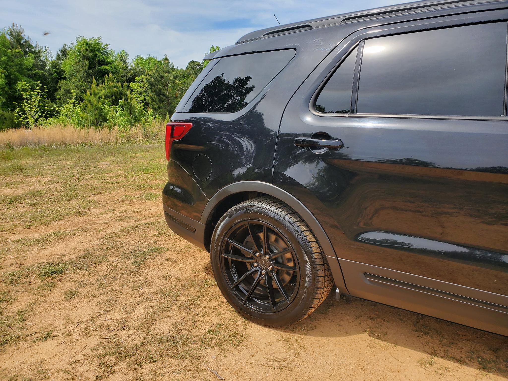 Used 2019 Ford Explorer Sport w/ Equipment Group 401A image 9