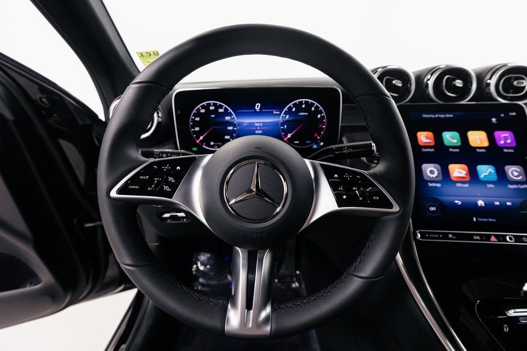 Used 2026 Mercedes-Benz GLC 300 4MATIC image 11