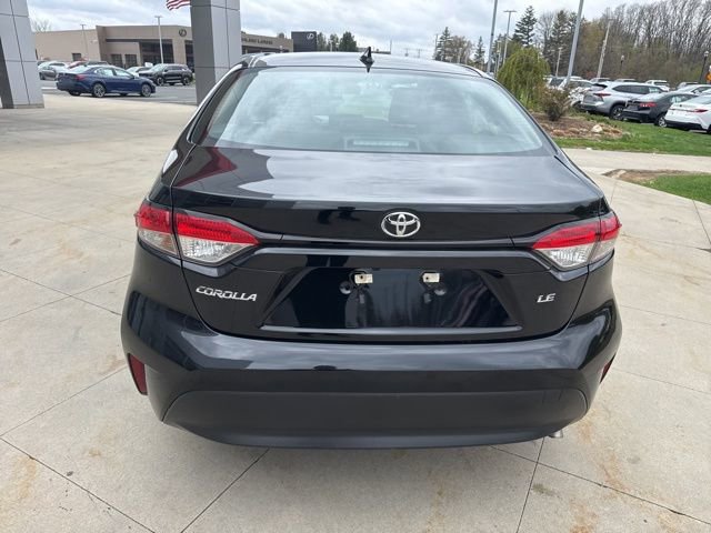 Used 2025 Toyota Corolla LE FWD image 6