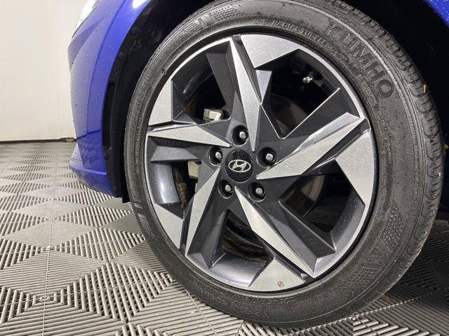 Used 2023 Hyundai Elantra SEL w/ Convenience Package image 13