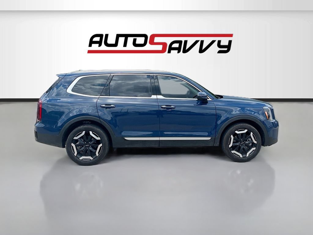 Used 2025 Kia Telluride S FWD image 8