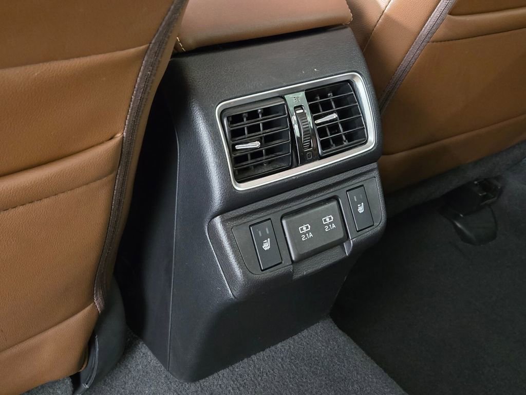Used 2019 Subaru Outback 3.6R Touring image 18