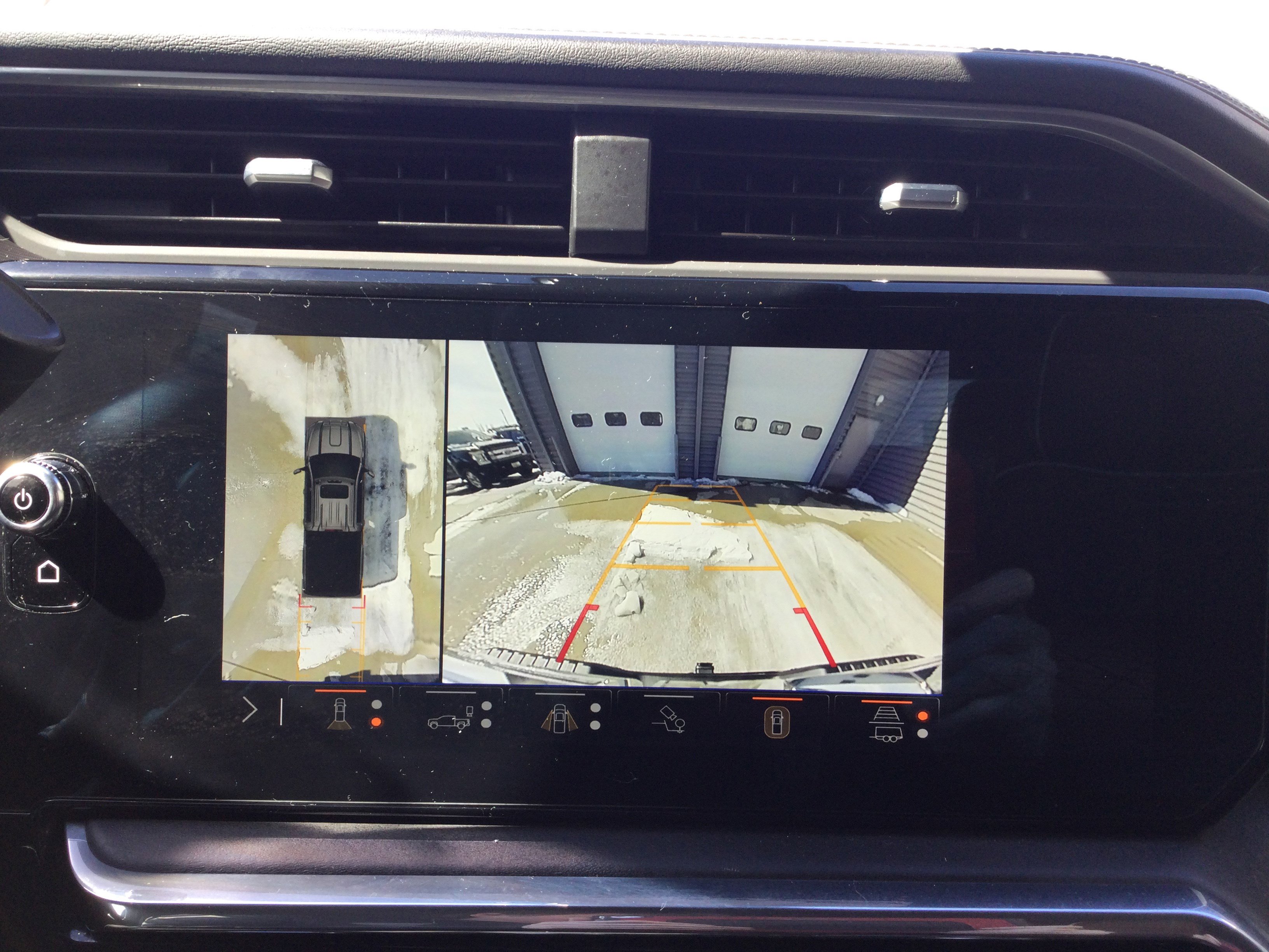 Used 2024 GMC Sierra 3500 Denali Ultimate image 18