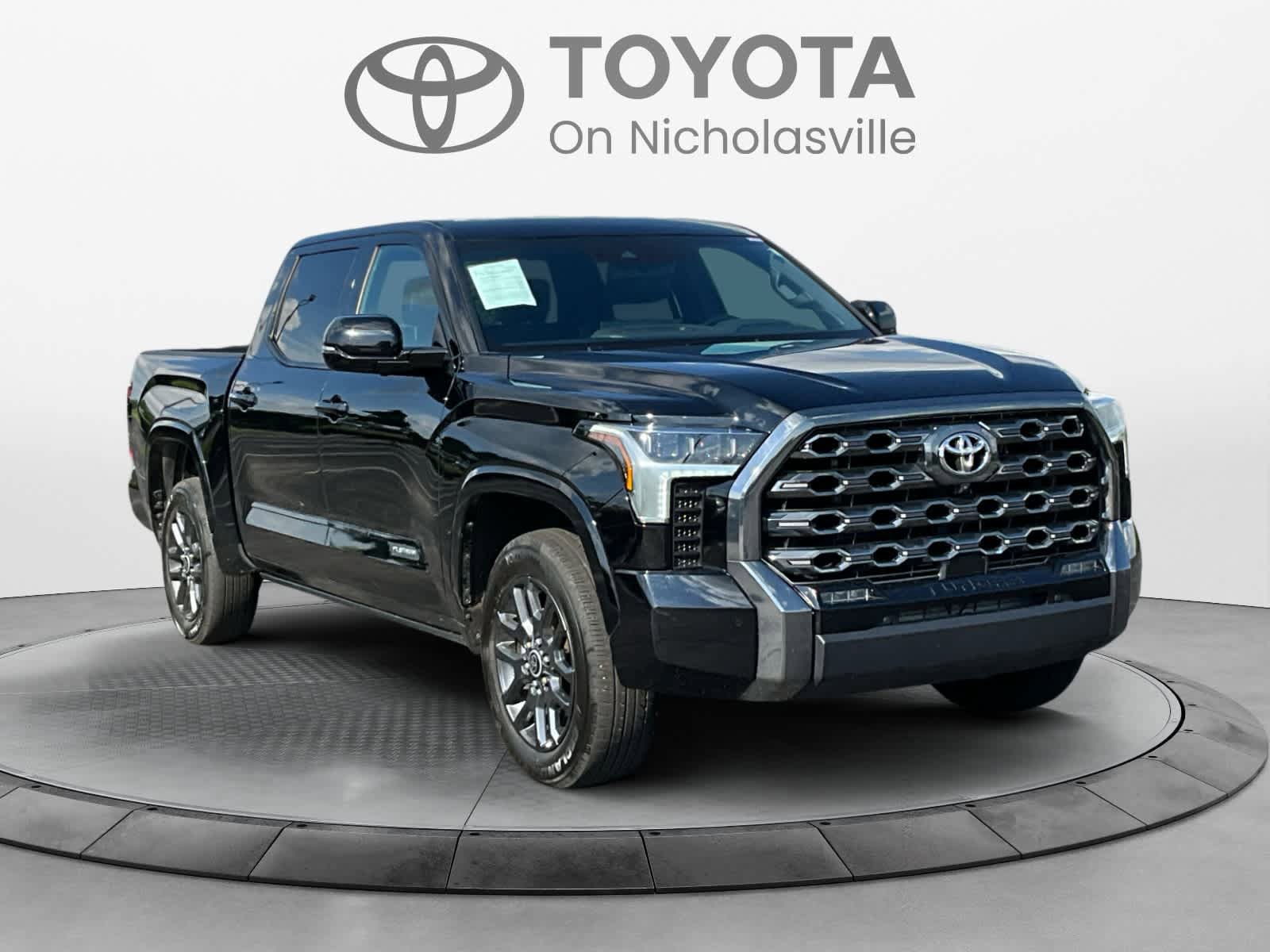 Used 2023 Toyota Tundra Platinum AWD/4WD image 8