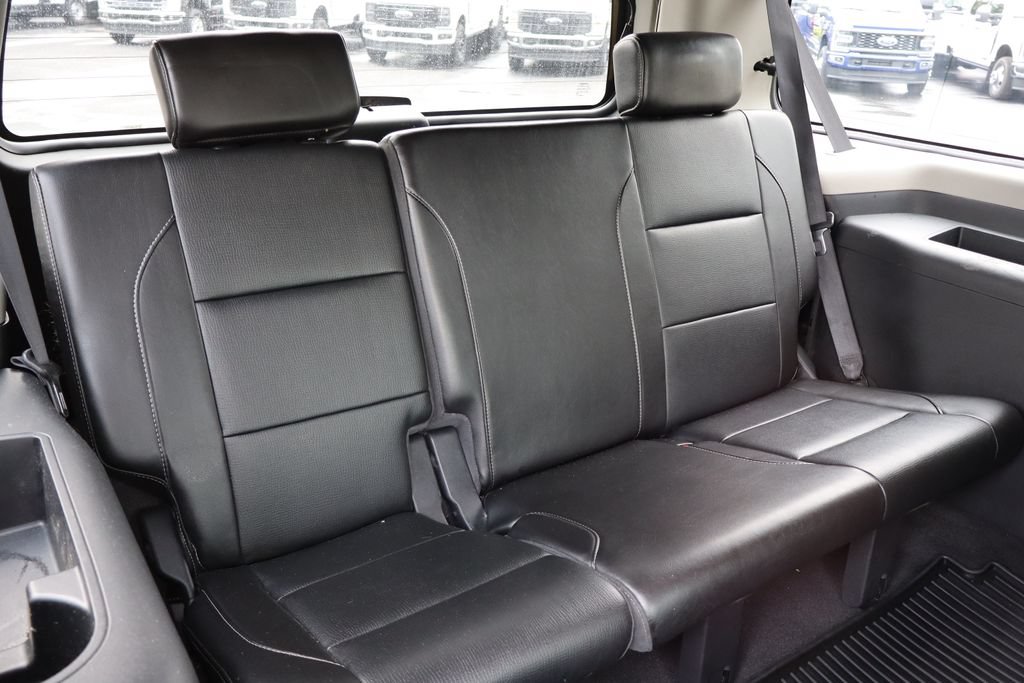 Used 2015 Nissan Armada Platinum AWD/4WD image 32