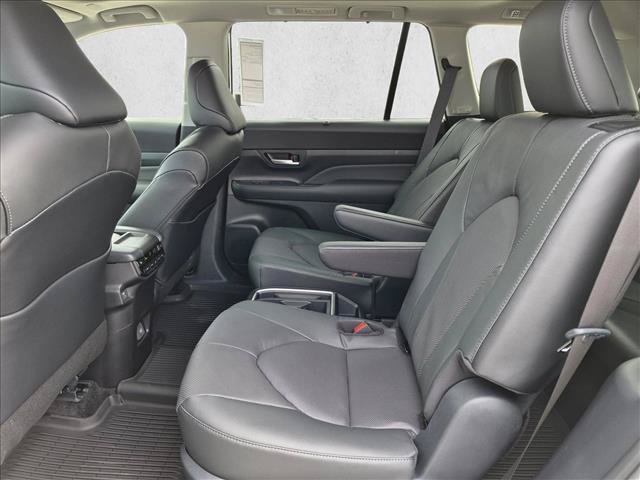 New 2026 Toyota Grand Highlander AWD Hybrid image 15