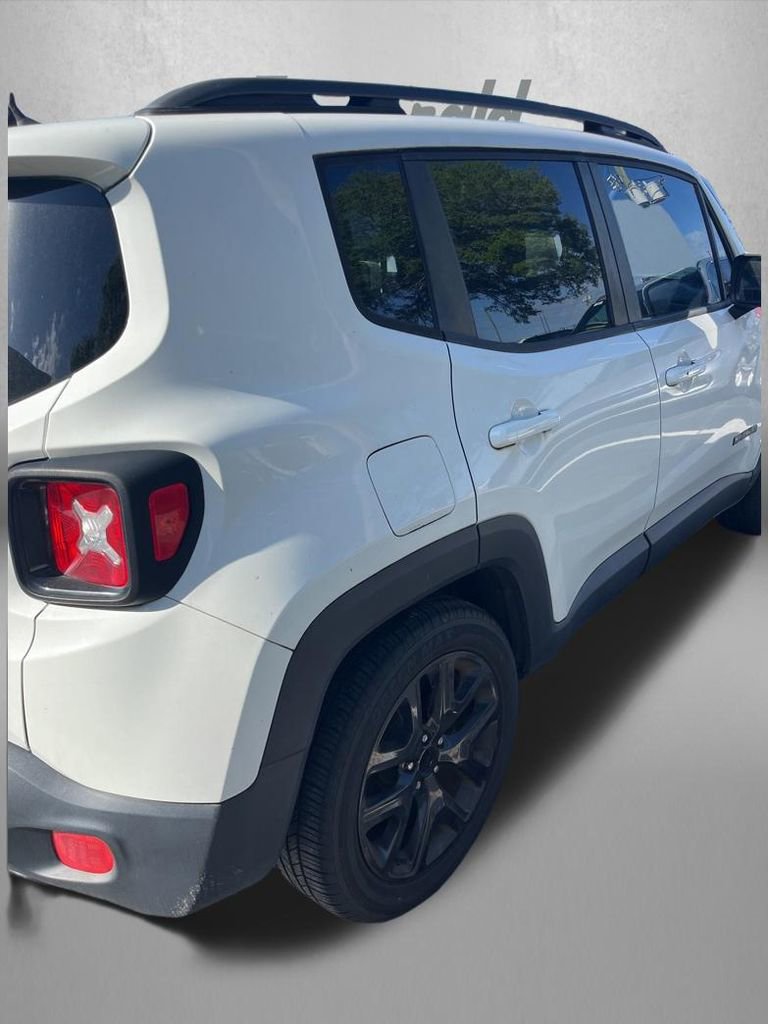 Used 2017 Jeep Renegade Altitude image 40