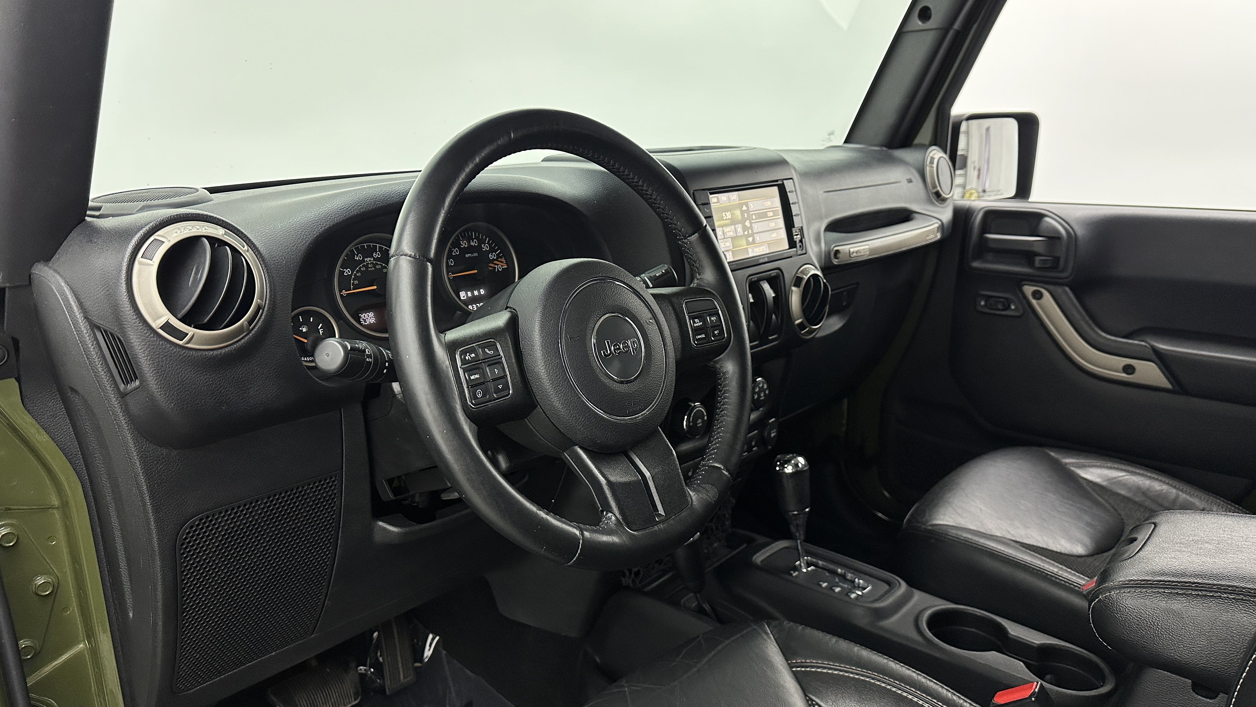 Used 2016 Jeep Wrangler Sahara AWD/4WD image 11