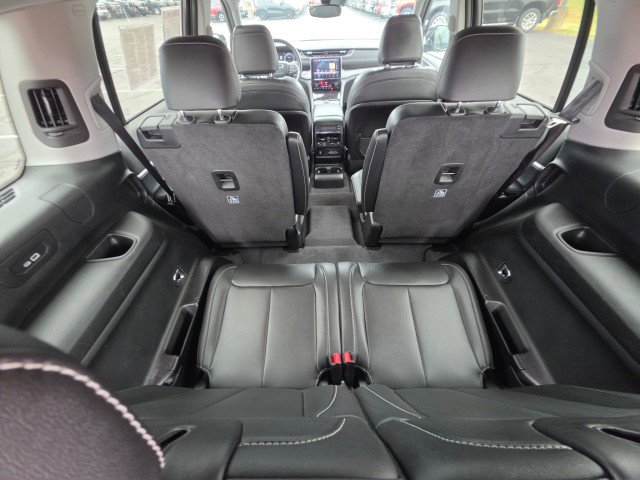 Used 2021 Jeep Grand Cherokee L Limited image 22