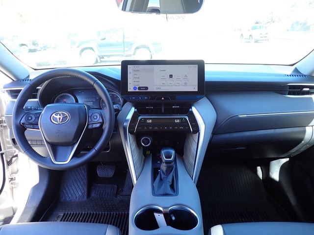 Certified 2023 Toyota Venza XLE image 12
