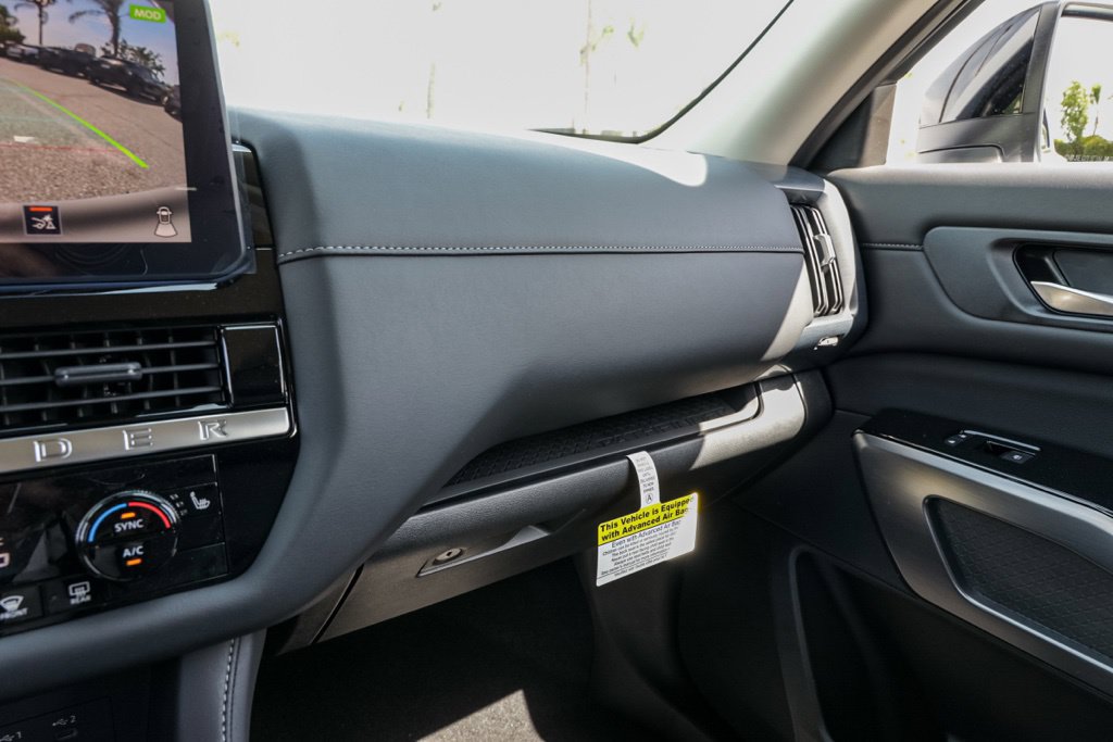 New 2026 Nissan Pathfinder SL FWD image 30
