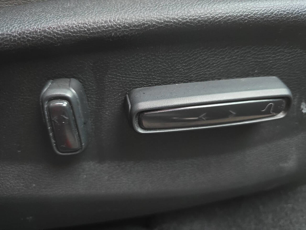 Used 2018 Honda CR-V EX-L image 24