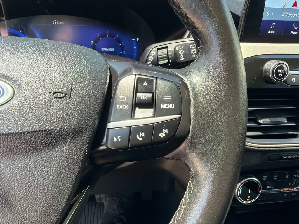 Used 2022 Ford Escape SEL w/ Technology Package AWD/4WD image 28