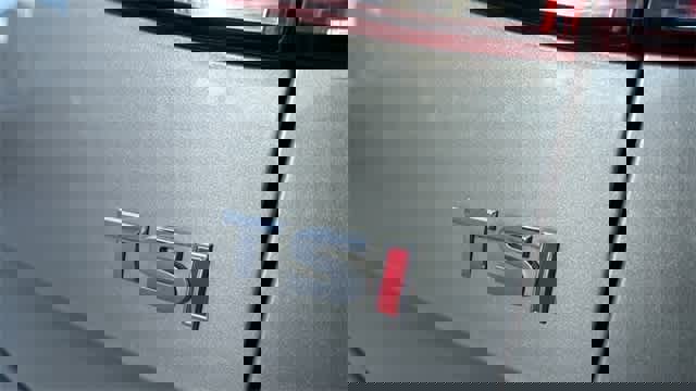 Used 2015 Volkswagen Golf S image 10