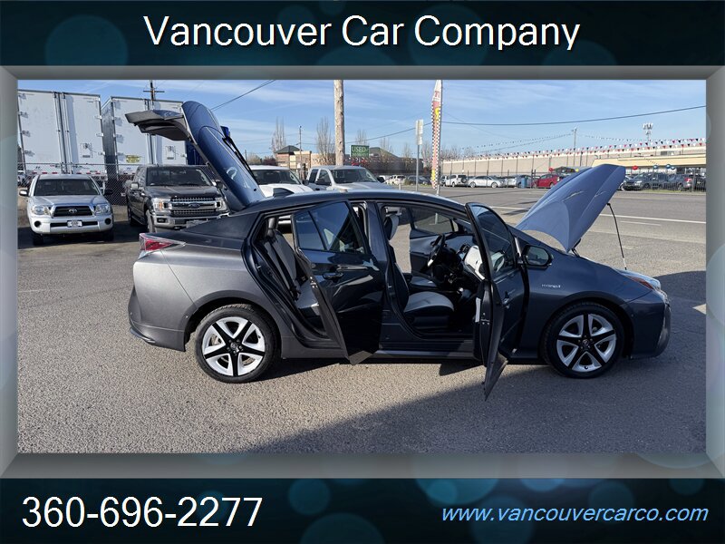 Used 2016 Toyota Prius Four Touring w/ Premium Convenience Package image 13